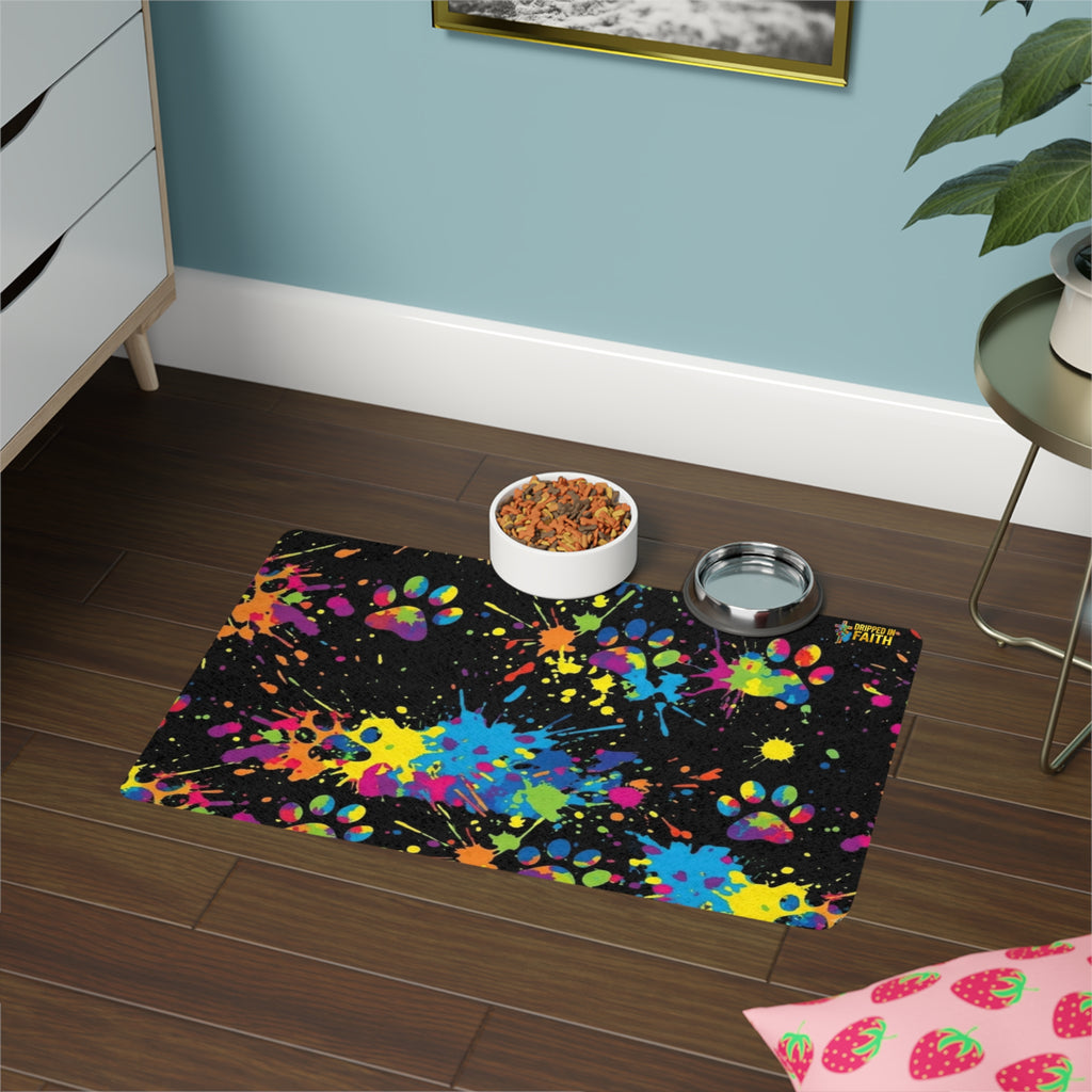 Tapete para Comida de Animais Salpicos Coloridos de Patas (12x18)